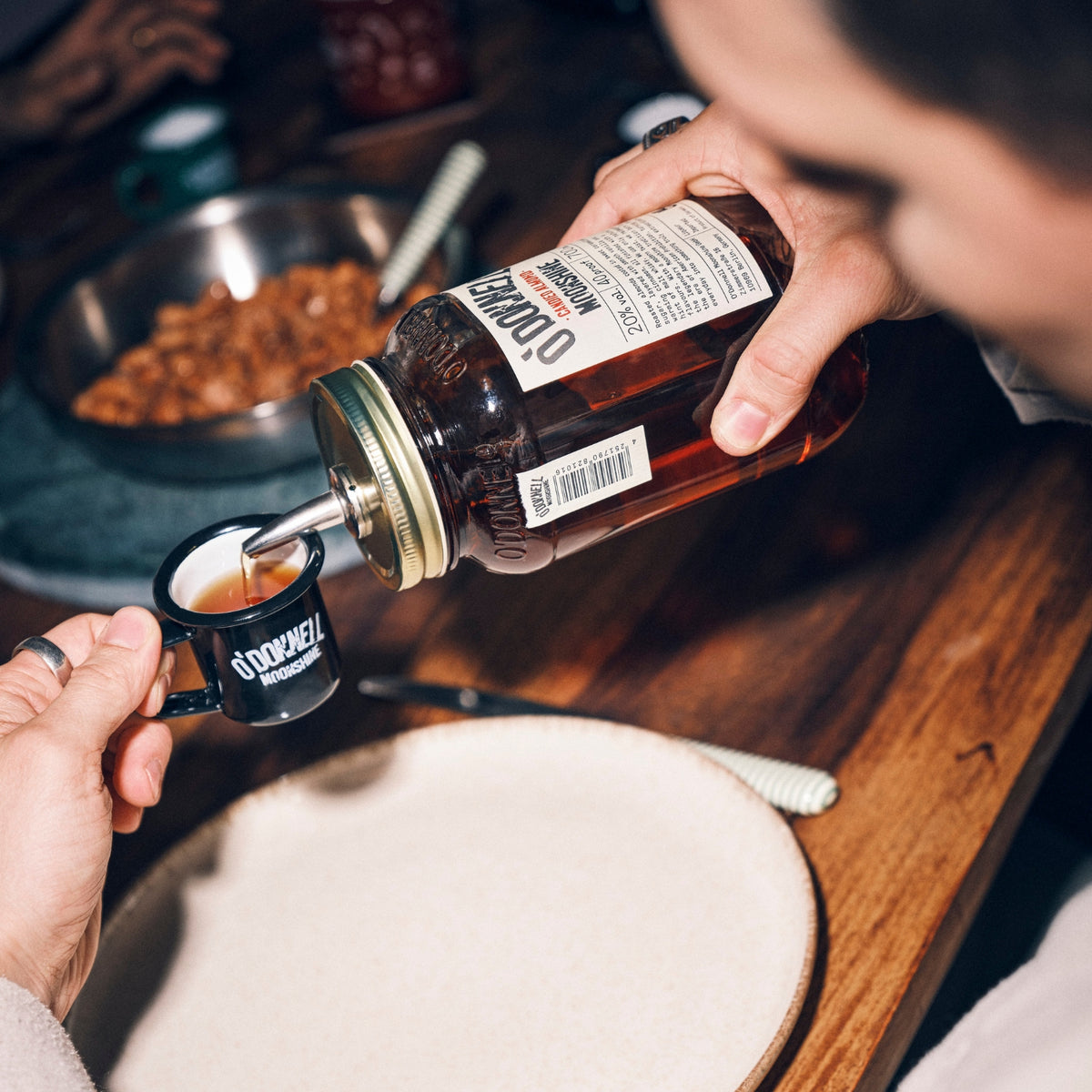 O’Donnell Moonshine Gebrannte Mandel 20% vol. – Serviervorschlag