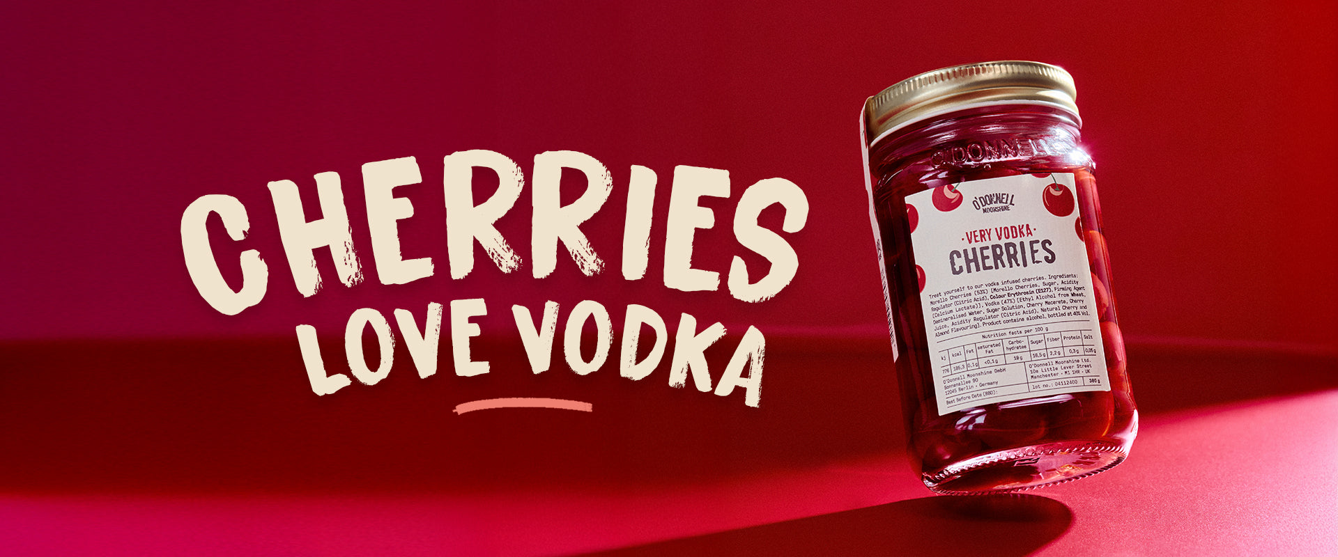 sehr Wodka Kirschen auf einem roten Hintergrund mit dem Text Kirschen lieben Wodka
