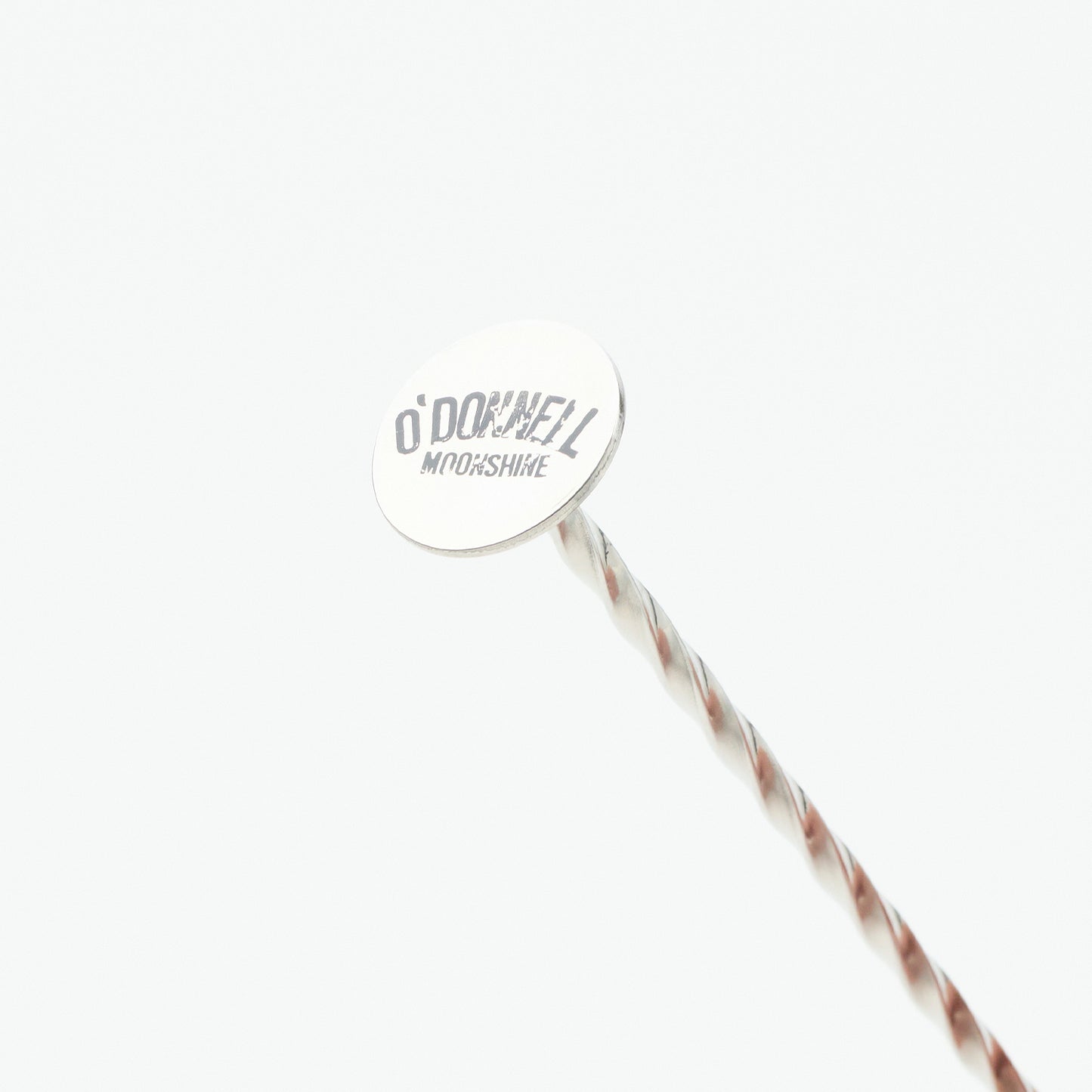O'Donnell Moonshine Bar-Set dargestellt der Barlöffel mit dem Branding.